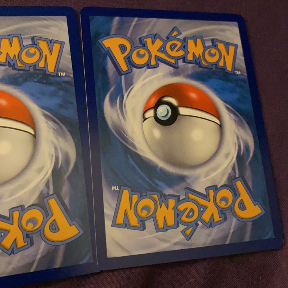 Three Pokémon Cards - Picture 6 of 6